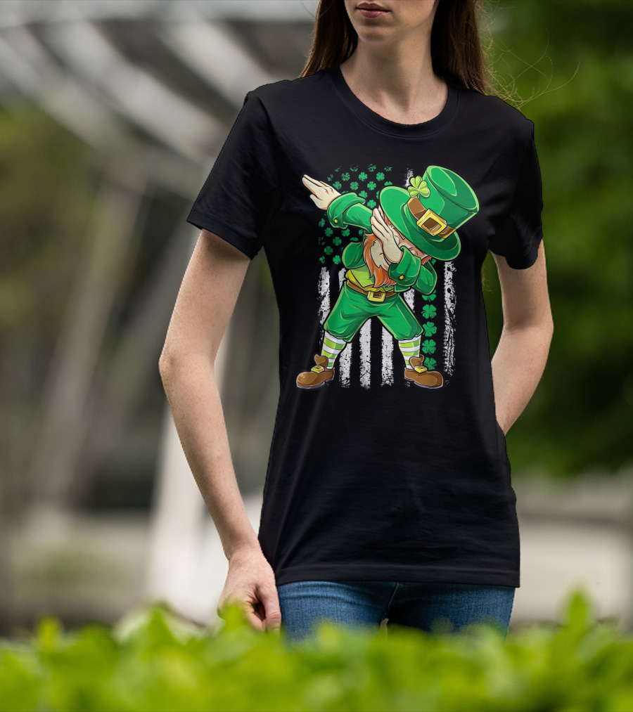 Dabbing Leprechaun With Irish American Flag Background And Shamrocks T-Shirt