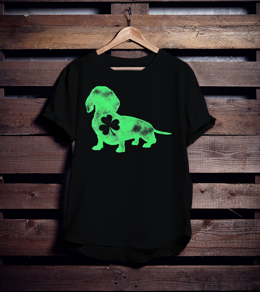 Dachshund Shamrock St Patricks Day Dog Lover Men T-Shirt