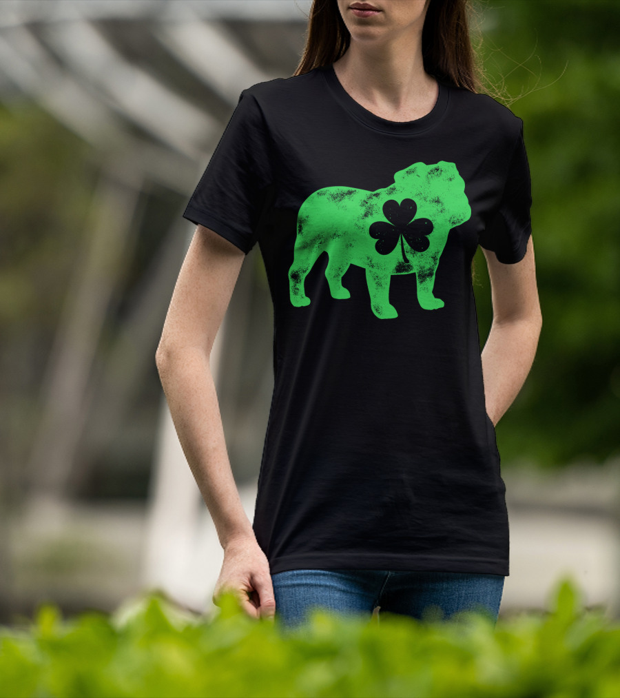 English Bulldog Shamrock St Patricks Day Men Dog T-Shirt