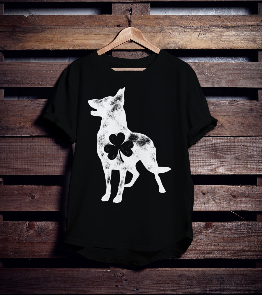 German Shepherd Dog With Shamrock St Patricks Day Men T-Shirt