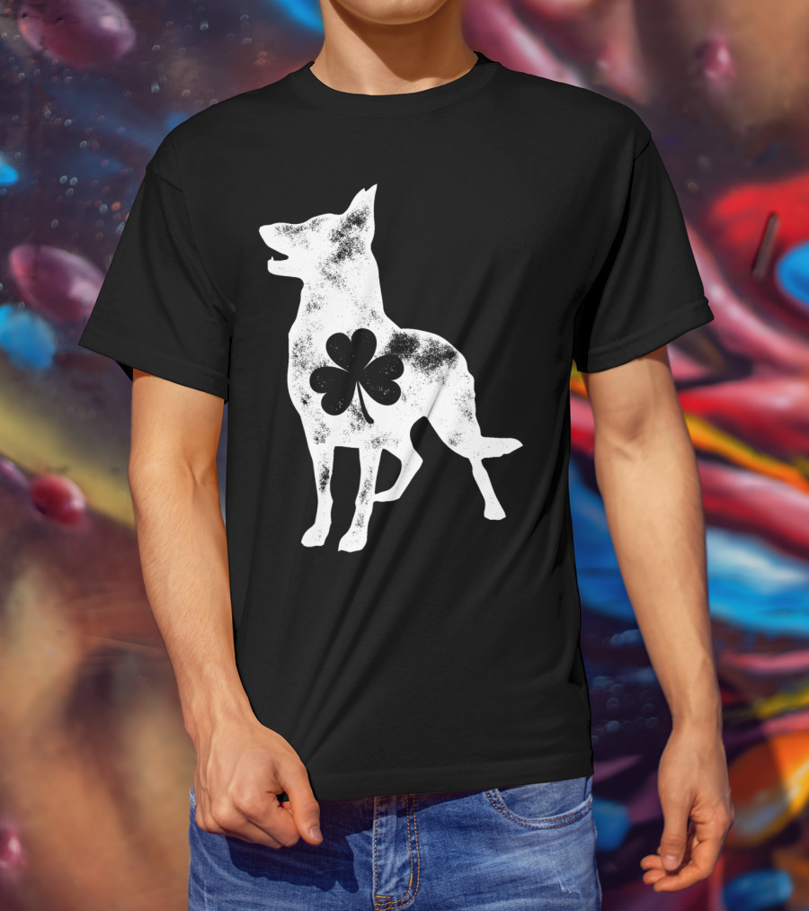 German Shepherd Dog With Shamrock St Patricks Day Men T-Shirt