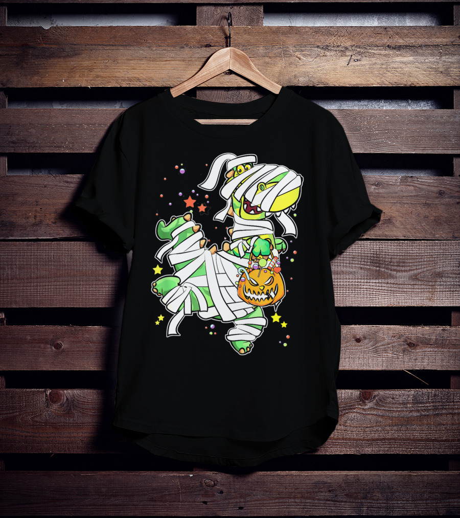 Halloween Mummy Dinosaur With Pumpkin Candy Basket T-Shirt