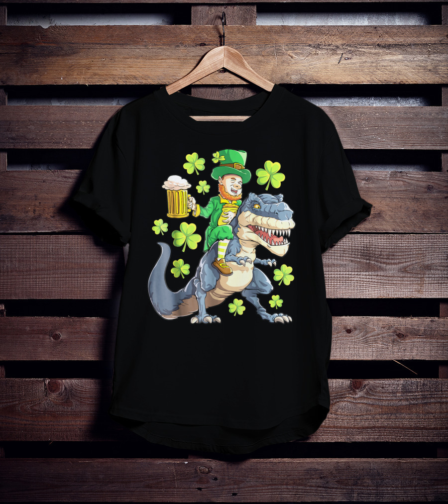 St Patricks Day Leprechaun Riding Dinosaur With Shamrocks And Beer T-Shirt