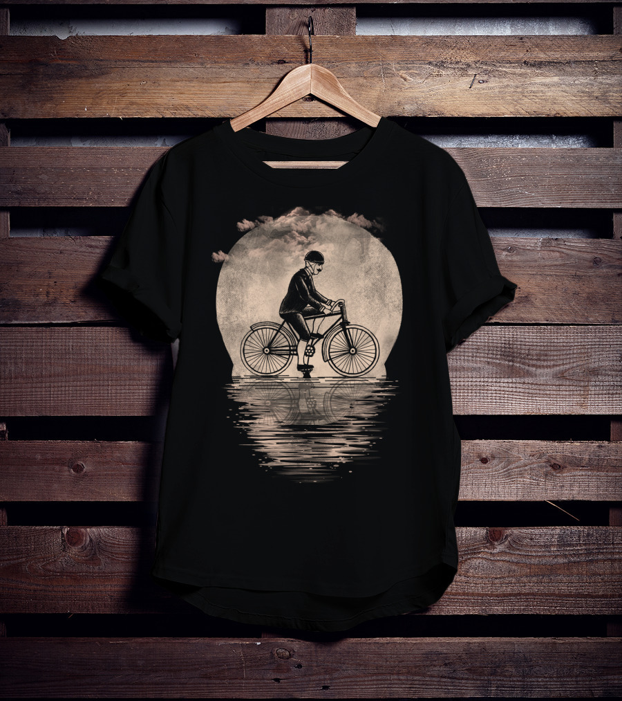 Live To Ride Cloudy Reflection Vintage Cyclist T-Shirt