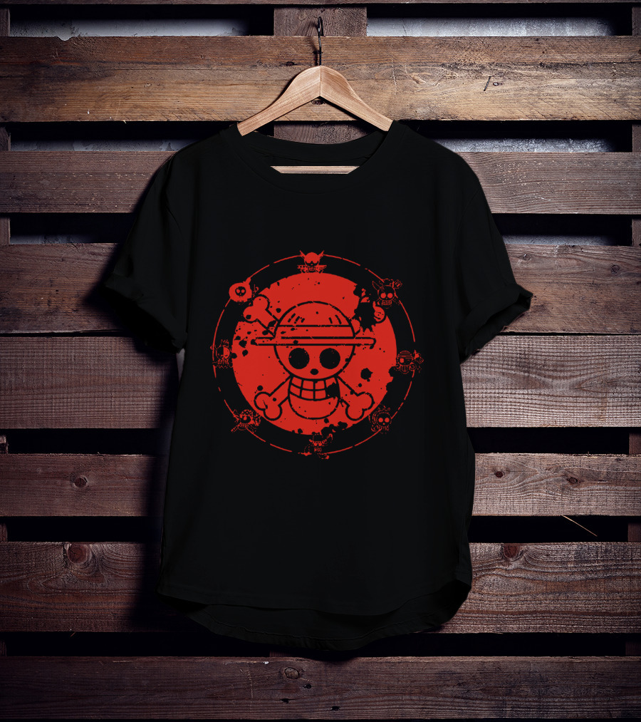 Straw Hat Skull Emblem With Iconic T-Shirt