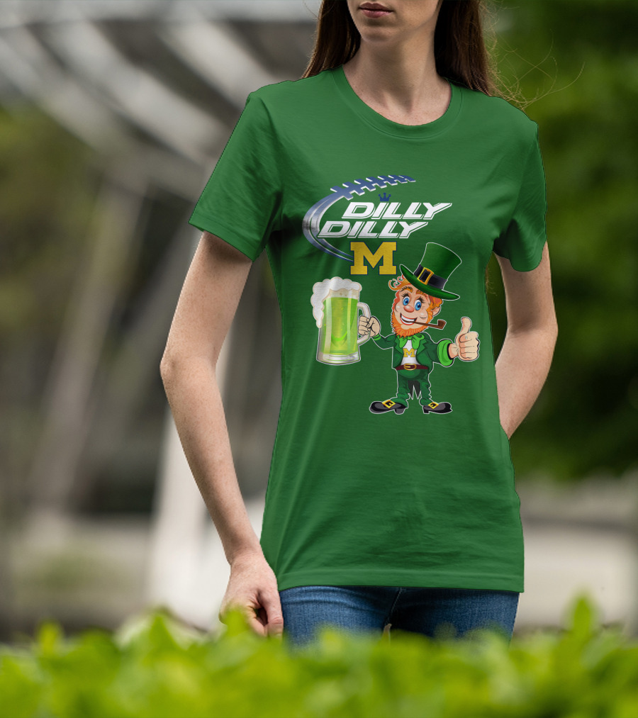 Dilly Dilly M Patrick Football Leprechaun With Green Beer T-Shirt