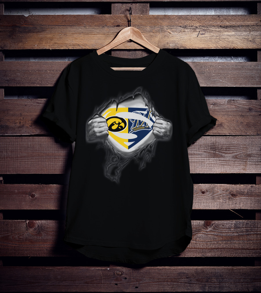 Hawkeyes Milwaukee Brewers Superman Logo Mashup T-Shirt