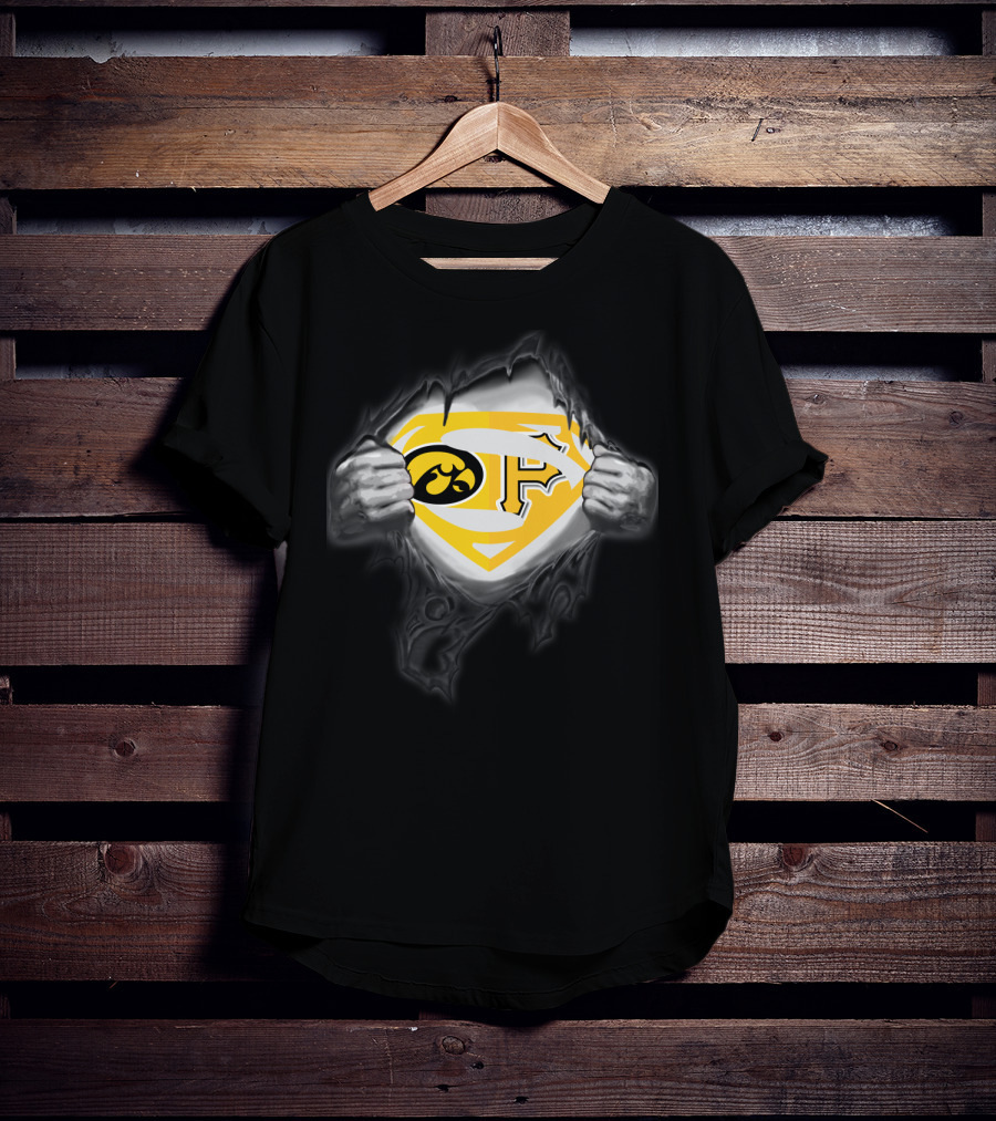 Hawkeyes Pittsburgh Pirates Superman Logo Fusion T-Shirt