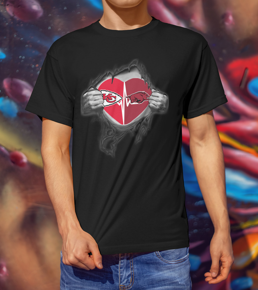 Kansas City Chiefs Arkansas Razorbacks Heart Hands Logo Blend T-Shirt