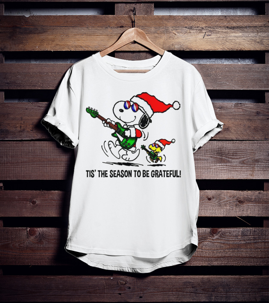 'Tis The Season To Be Grateful Snoopy Grateful Dead Santa Hat Guitar T-Shirt