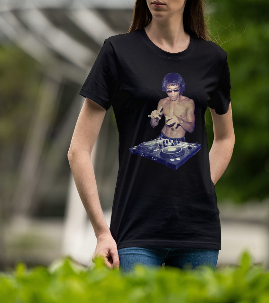 Bruce Lee DJ Mixing Martial Arts Humor Gym MMA Training T-Shirt