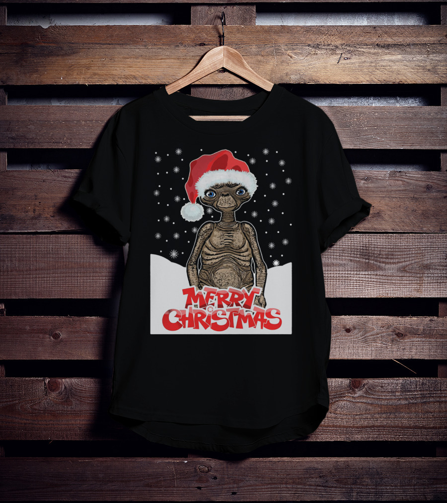Merry Christmas ET The Extra Terrestrial Santa Hat Snowflakes T-Shirt