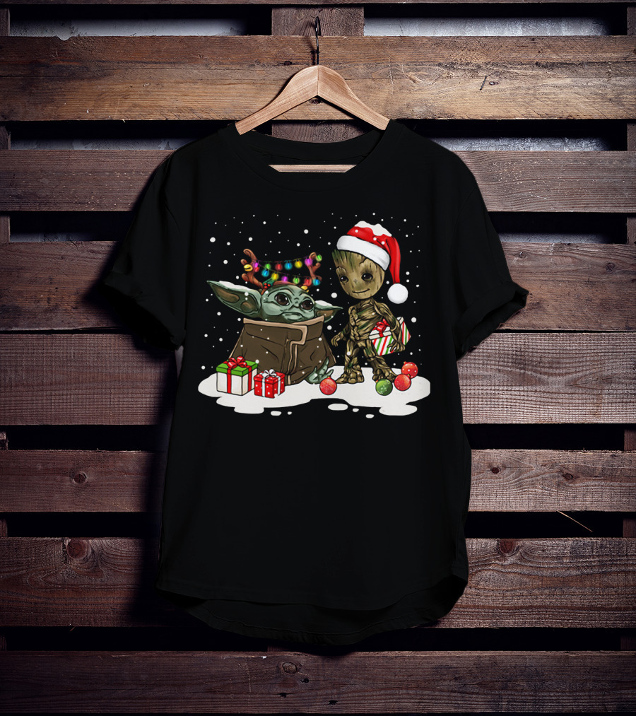 Baby Yoda And Baby Groot Christmas Santa Hat Lights T-Shirt