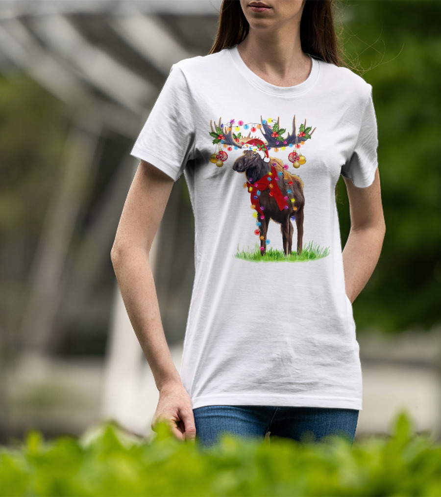 Moose Santa Reindeer Christmas Lights Holiday Décor T-Shirt