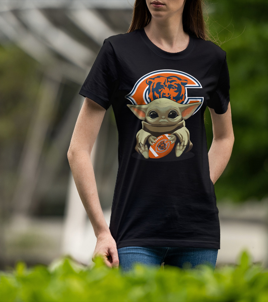Baby Yoda Chicago Bears Football T-Shirt