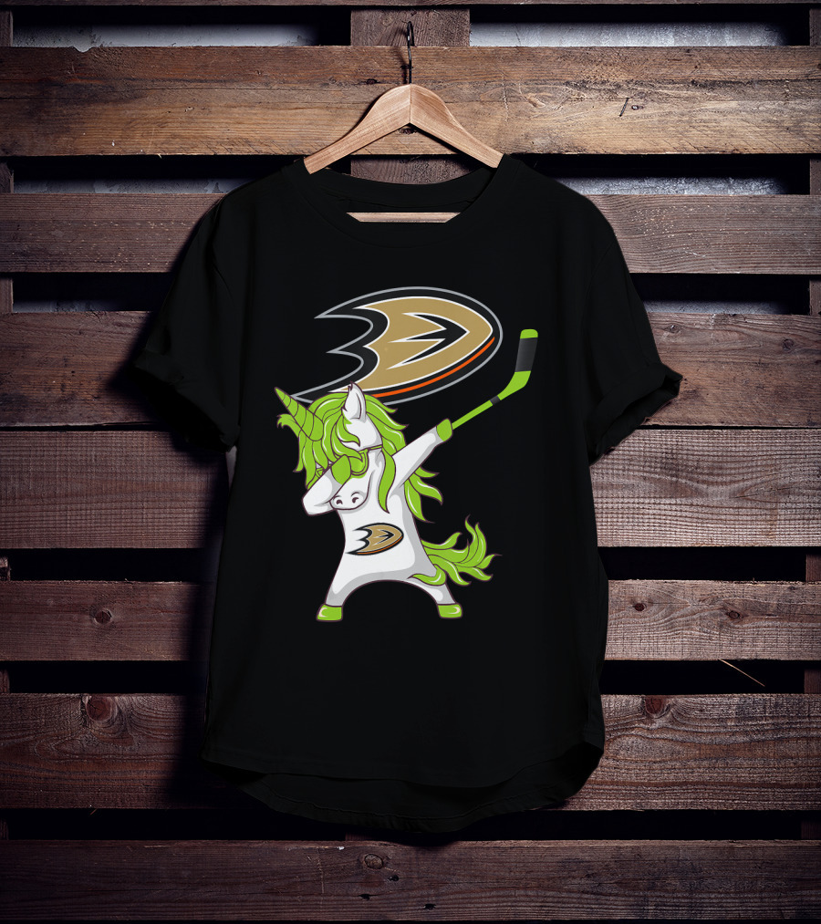 St Patrick Day Dabbing Unicorn Anaheim Ducks Hockey Stick T-Shirt
