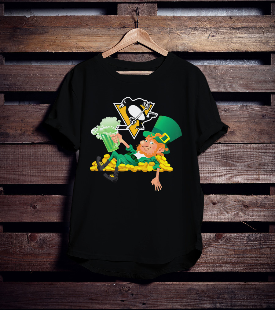 St Patrick's Day Lucky Leprechaun Pittsburgh Penguins Hockey Fan Gear T-Shirt