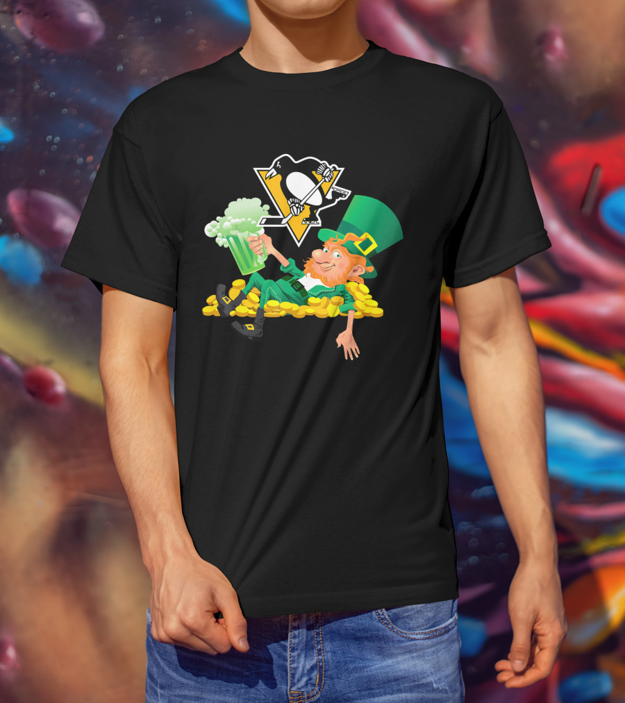 St Patrick's Day Lucky Leprechaun Pittsburgh Penguins Hockey Fan Gear T-Shirt
