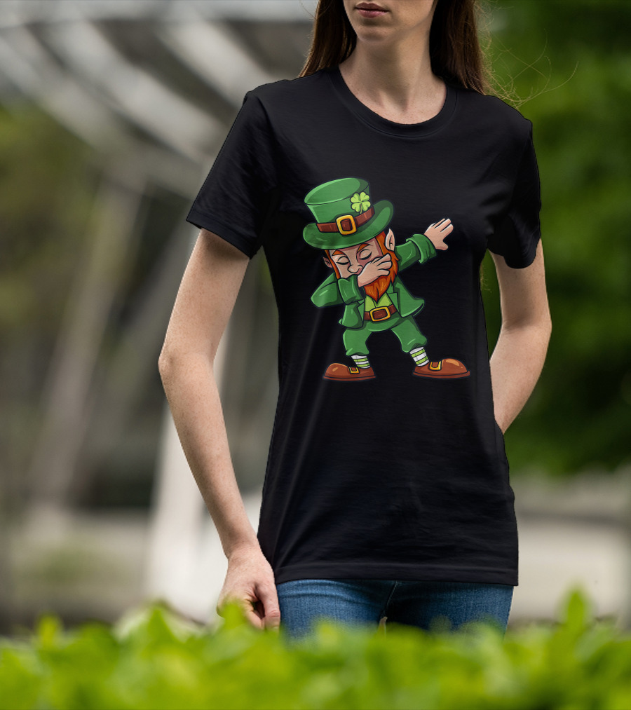 St Patricks Day Dabbing Leprechaun Irish Lucky Clover T-Shirt