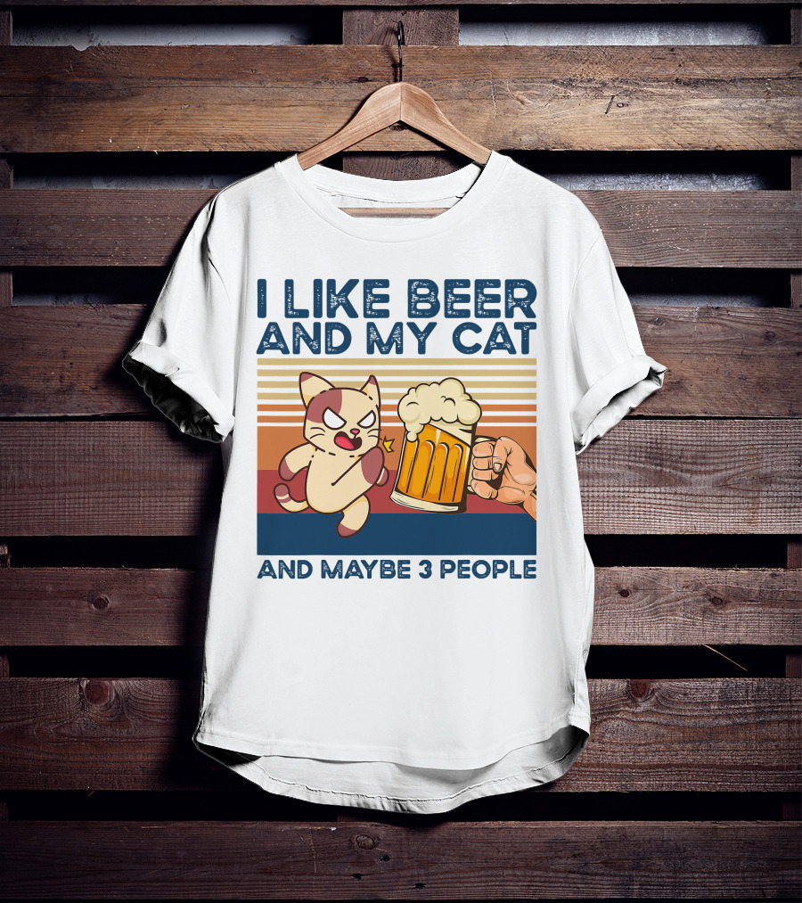 I Like Beer And My Cat And Maybe 3 People Vintage Style Retro Cat Lover T-Shirt