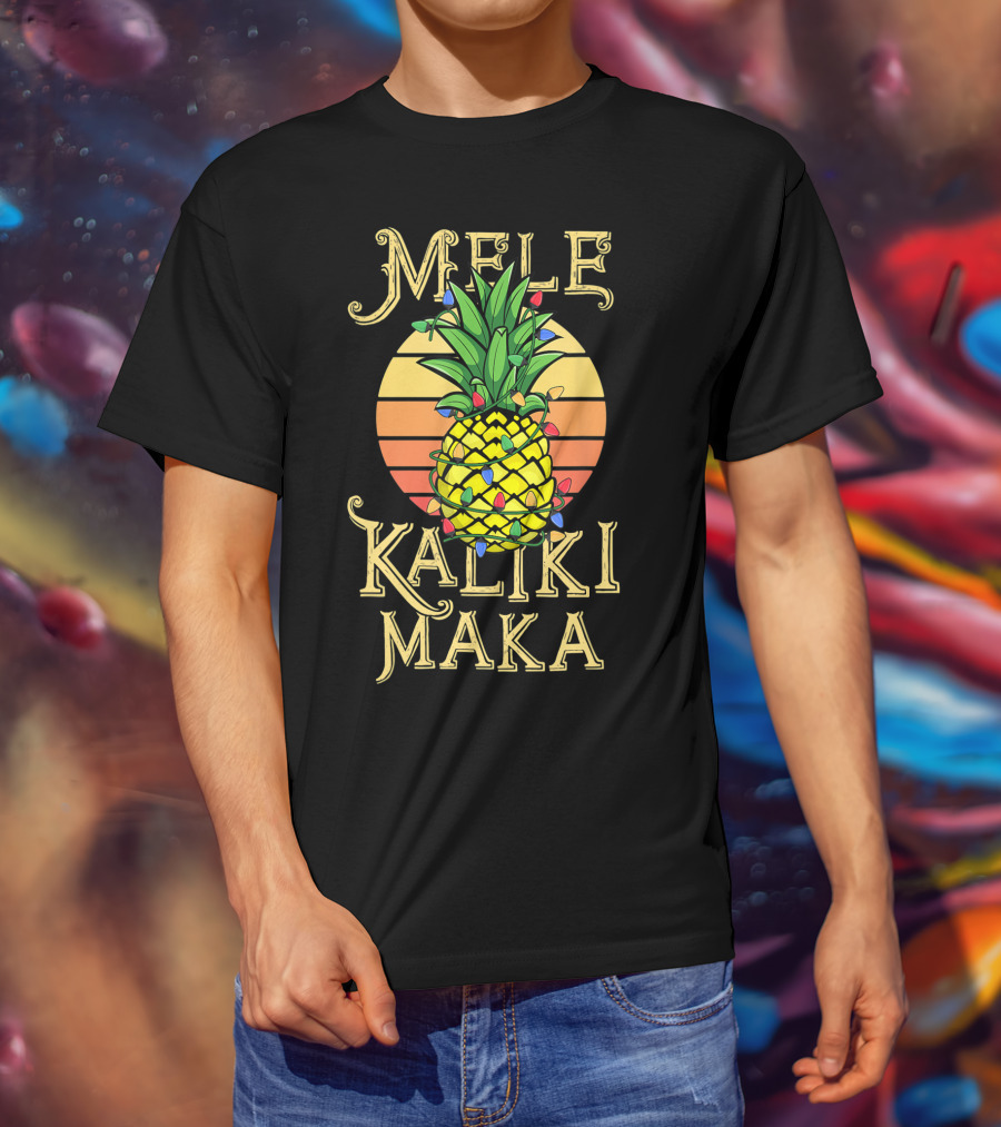 Mele Kalikimaka Hawaiian Christmas Pineapple Lights Vintage Sunset T-Shirt