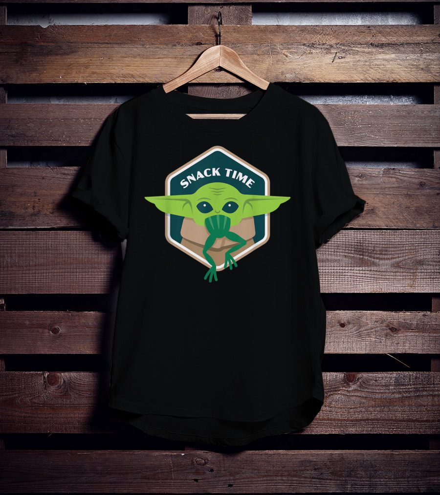 Snack Time The Child Baby Yoda Eating Frogajija T-Shirt