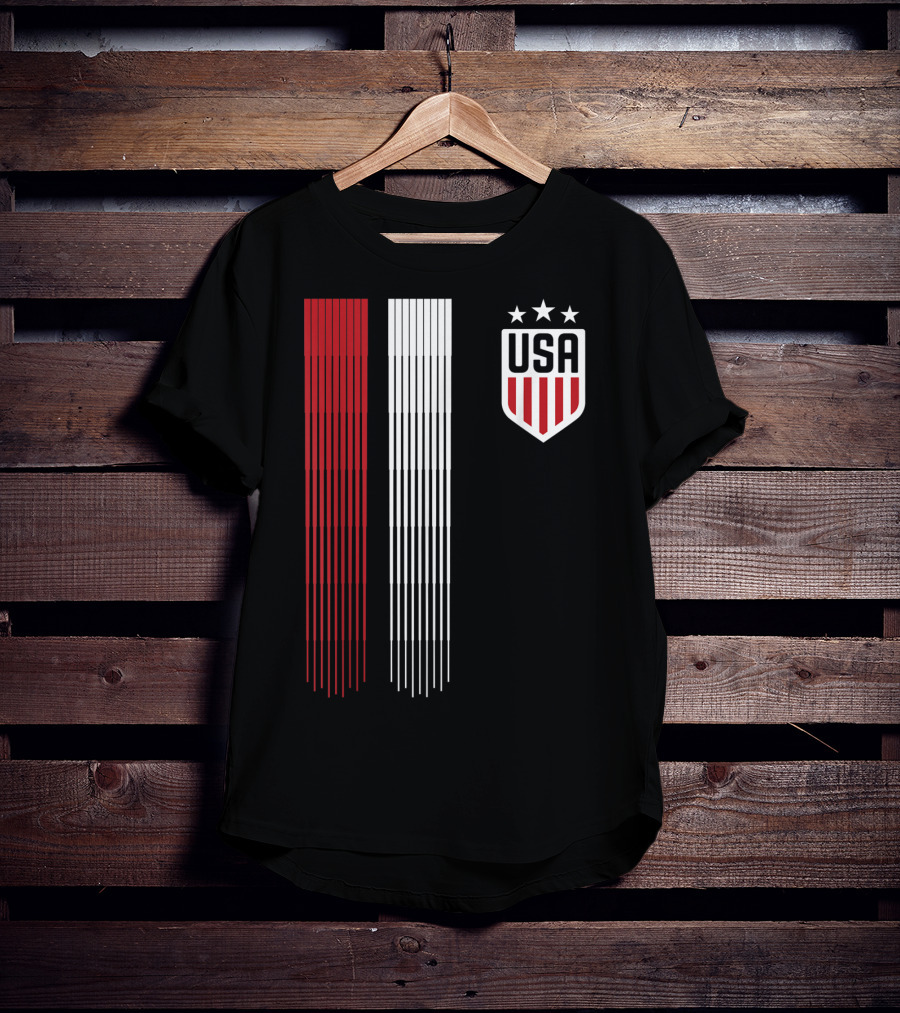 USA Soccer Womens Three Stars Red White Stripes Crest T-Shirt