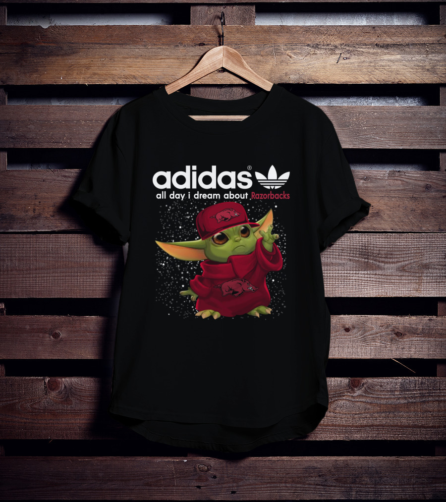 All Day I Dream About Razorbacks With Yoda In Red Outfit And Cap T-Shirt