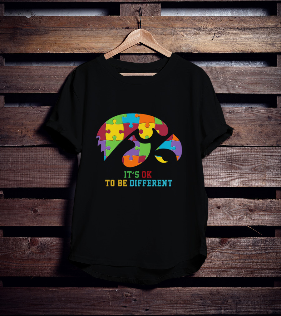 It's Ok To Be Different Iowa Hawkeyes Autism Puzzle T-Shirt