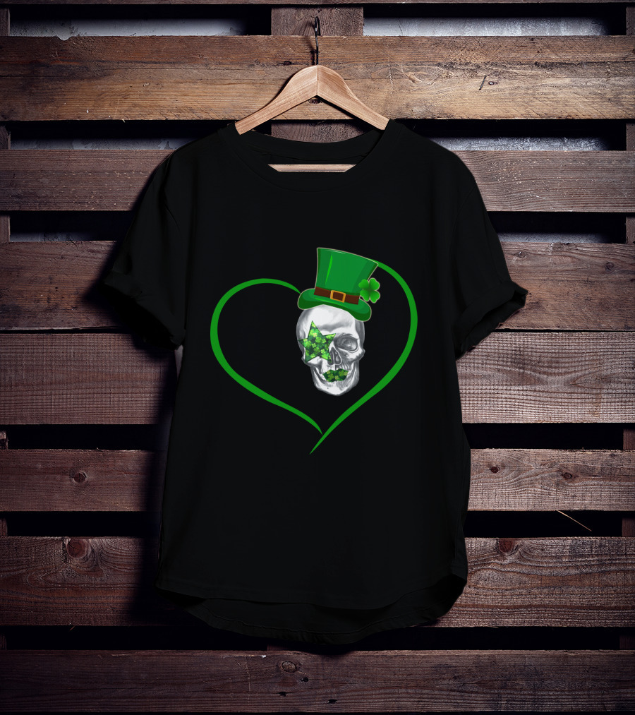 Kiss 02 Skull With Shamrock Star And Green Top Hat Inside Heart Shape T-Shirt