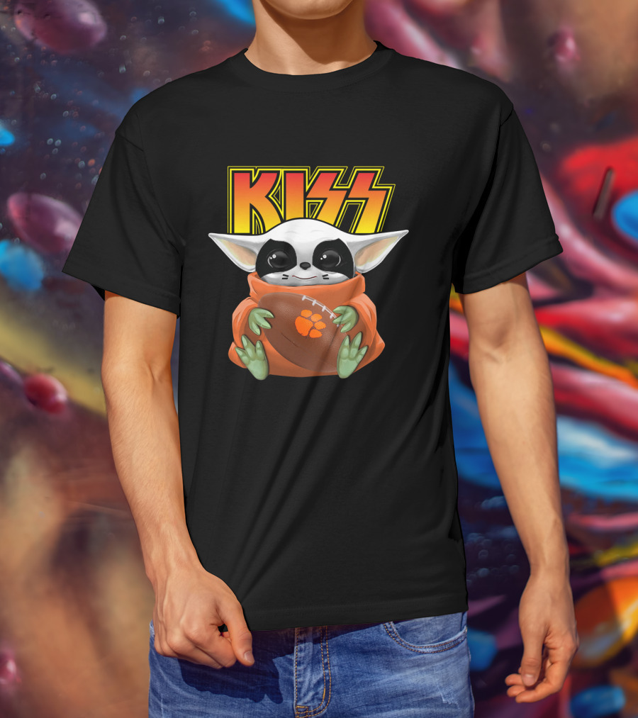 Kiss Clemson Tigers Football Baby Yoda With Kiss Logo And Baby Yoda Holding Clemson Football T-Shirt