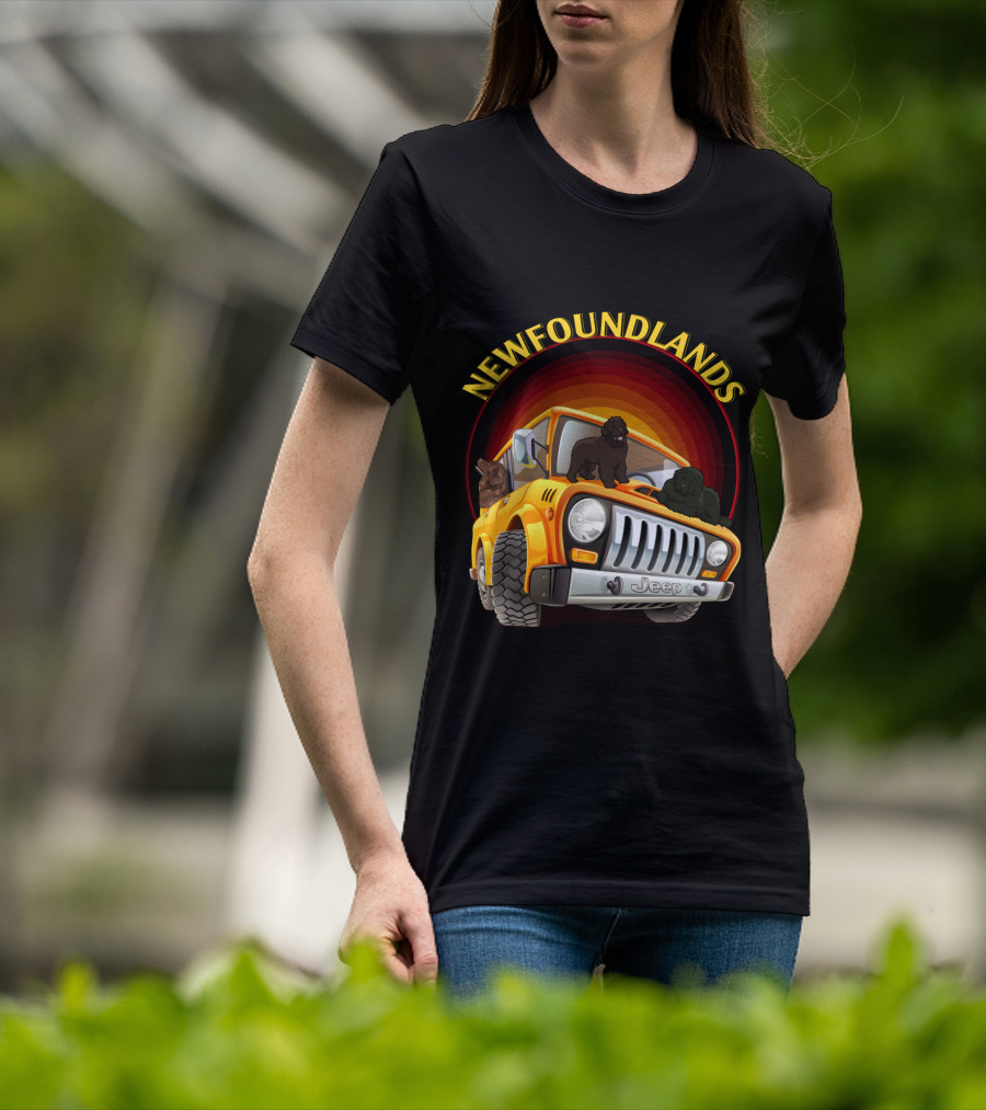 Newfoundlands Jeep Adventure With Dogs In Sunset Circle T-Shirt