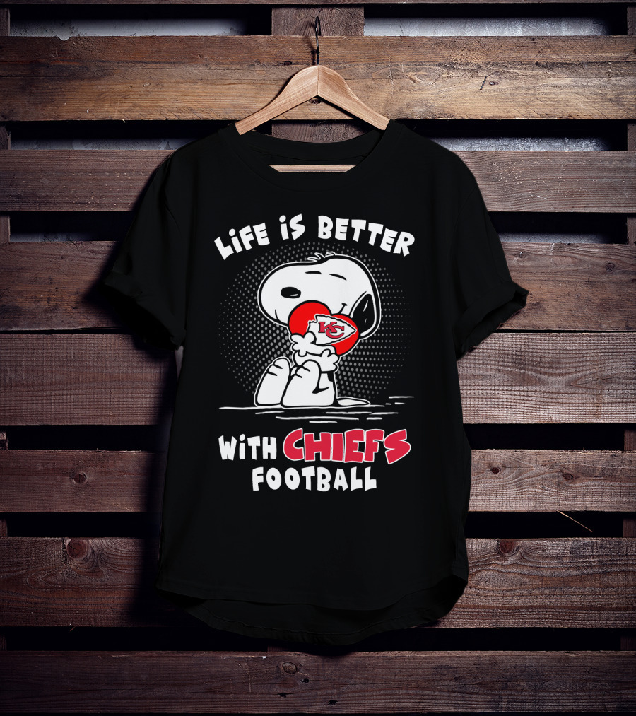Life Is Better With Kansas City Chiefs Football Snoopy Hug T-Shirt