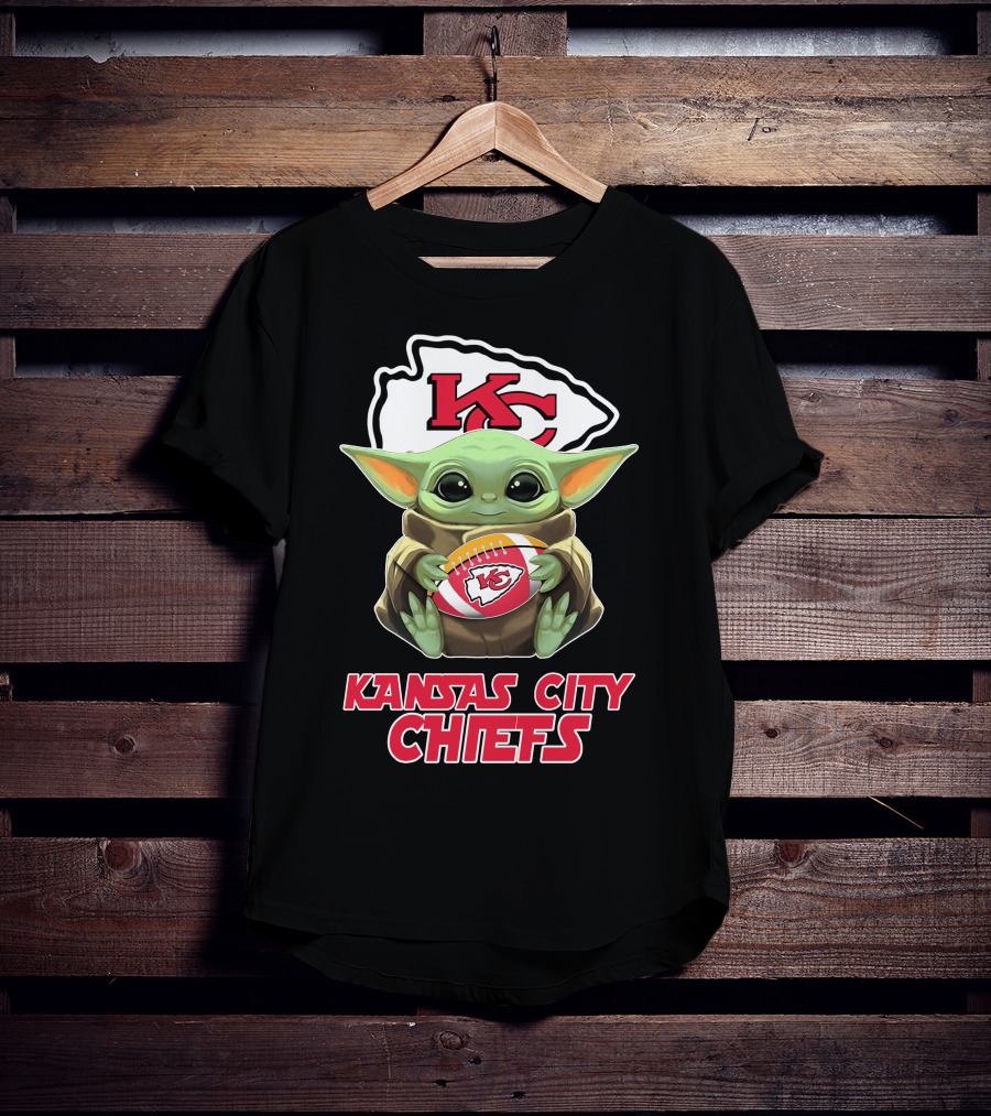 Kansas City Chiefs Baby Yoda Football T-Shirt