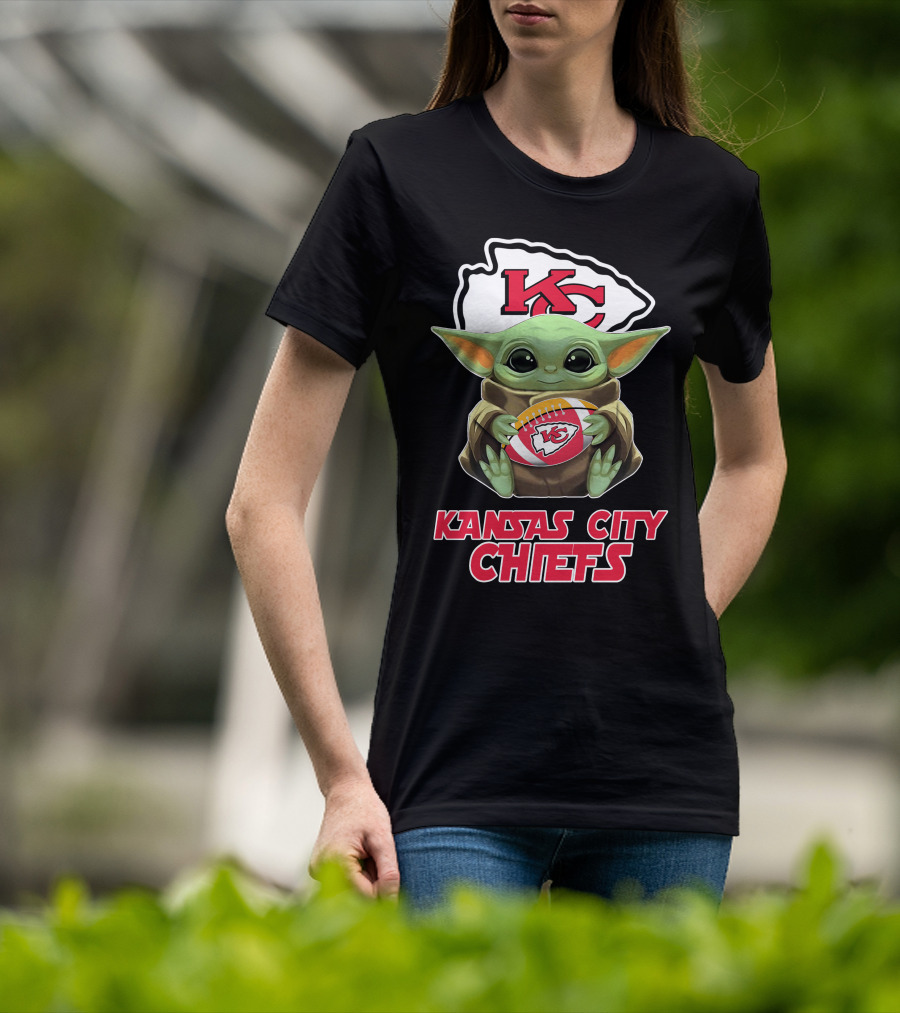 Kansas City Chiefs Baby Yoda Football T-Shirt
