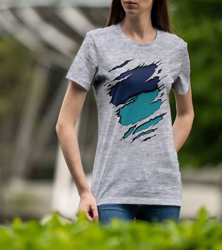 Dolp-Yan Ripped Ocean Waves T-Shirt
