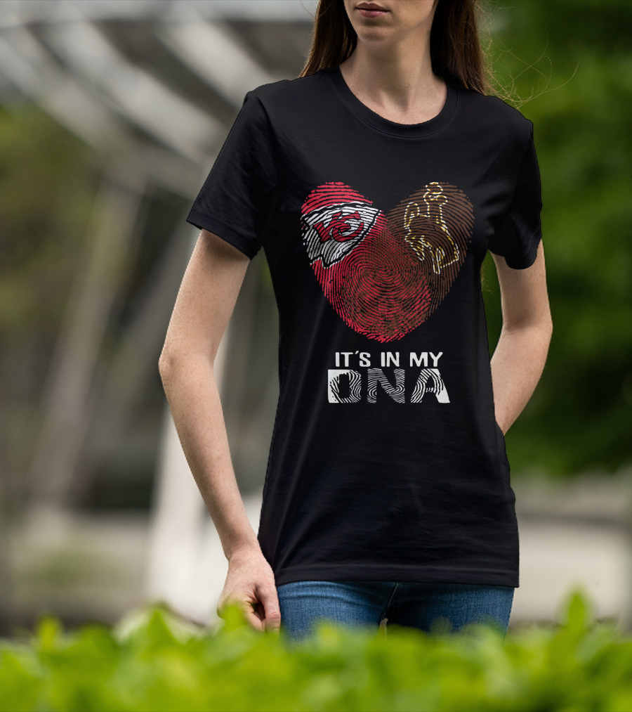 Chiefs KC Logo Wyoming Cowboys Fingerprint It’s In My DNA T-Shirt