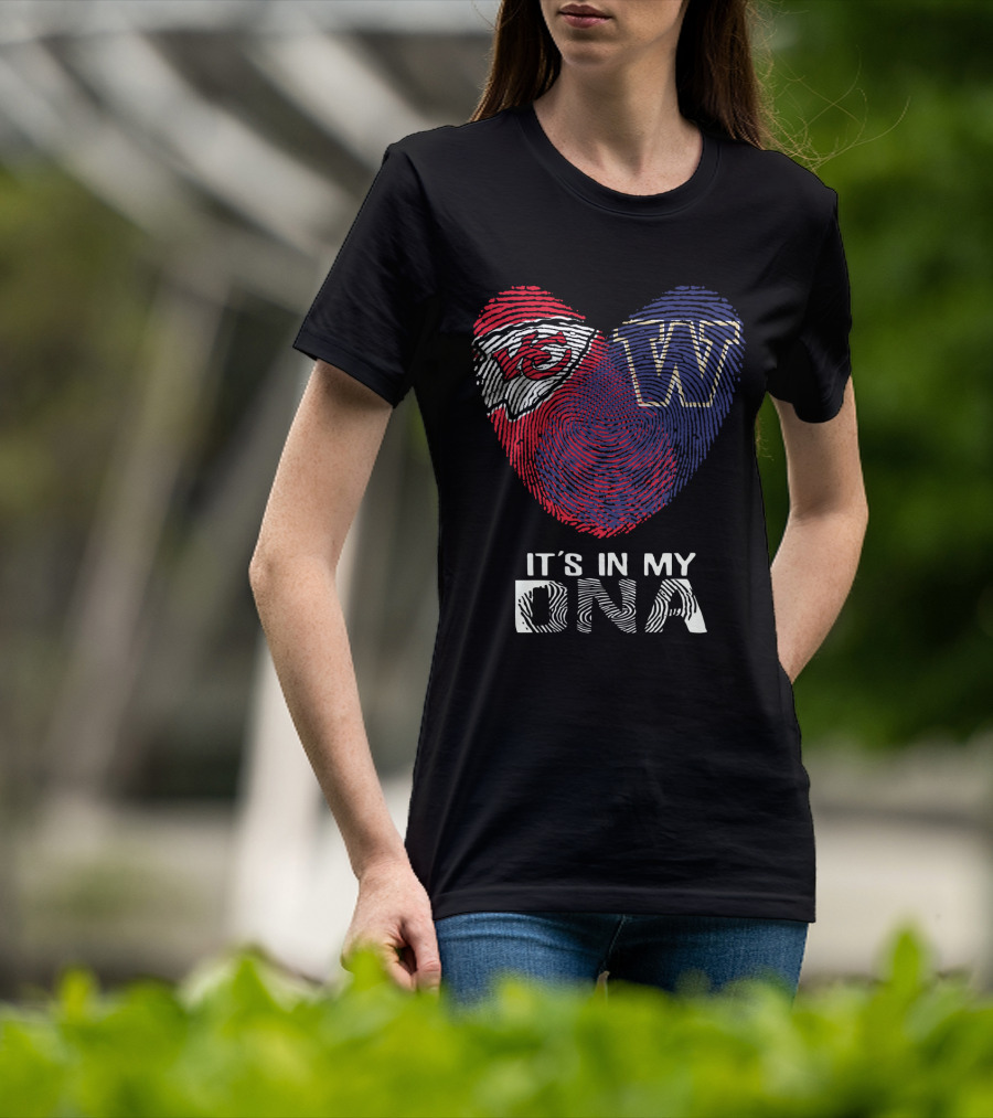 Chiefs Huskies It's In My Dna Kc W Fingerprint Heart T-Shirt