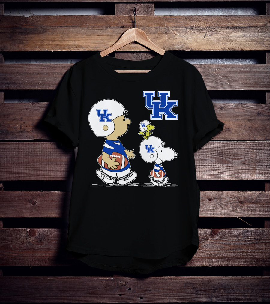 Kentucky Wildcats Peanuts Snoopy Woodstock Football Helmet T-Shirt