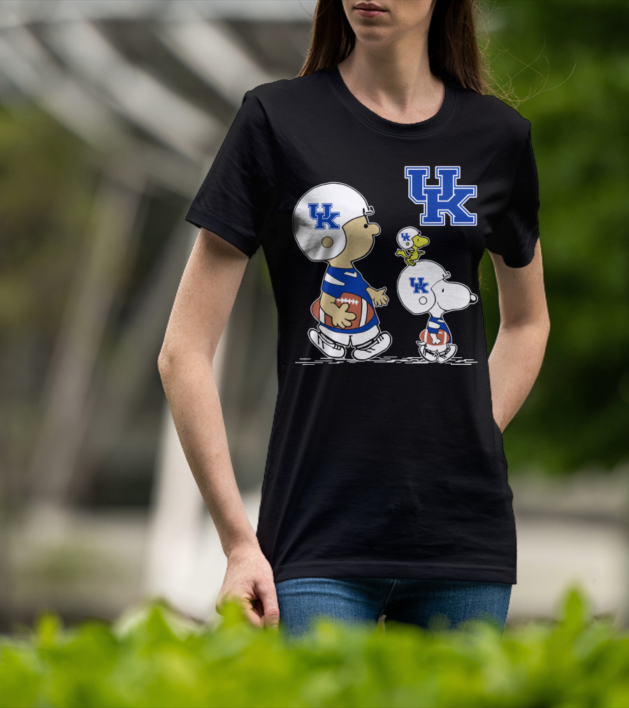 Kentucky Wildcats Peanuts Snoopy Woodstock Football Helmet T-Shirt