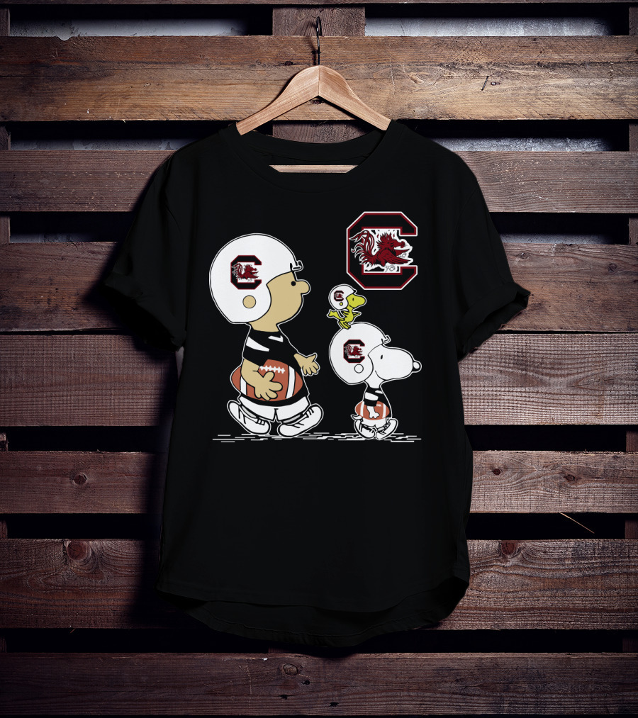South Carolina Gamecocks Snoopy And Friends Football Helmets T-Shirt