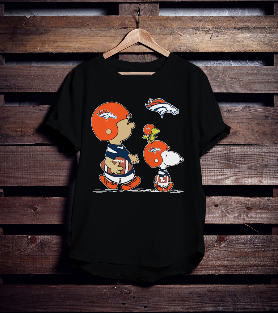 Denver Broncos Peanuts Characters Football Team T-Shirt