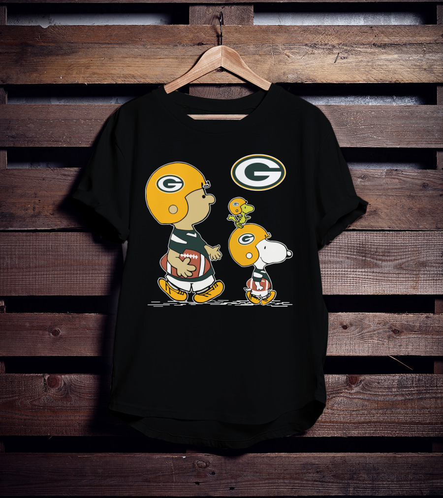 Packers Snoopy Charlie Brown Woodstock Football Helmets T-Shirt