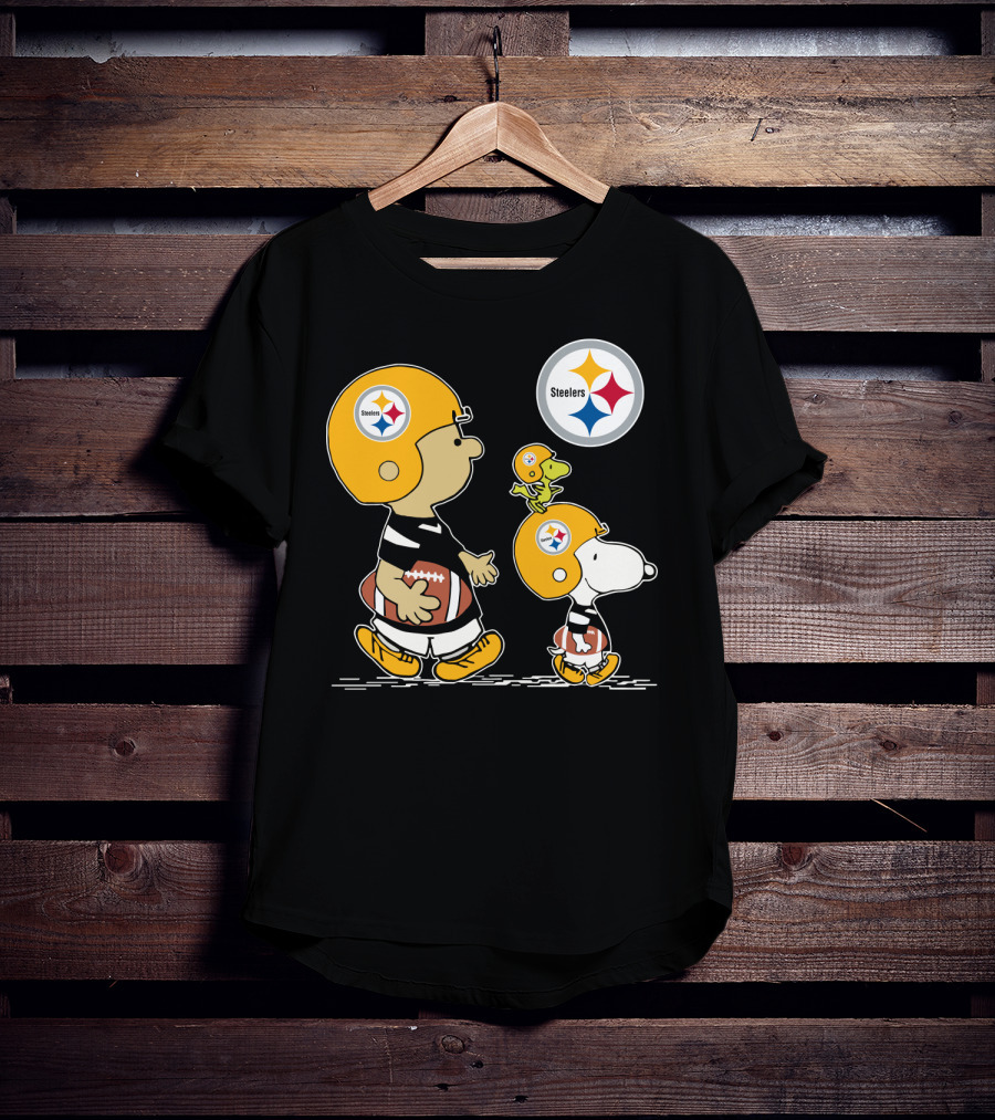 Steelers Snoopy And Peanuts Characters With Football Helmets T-Shirt