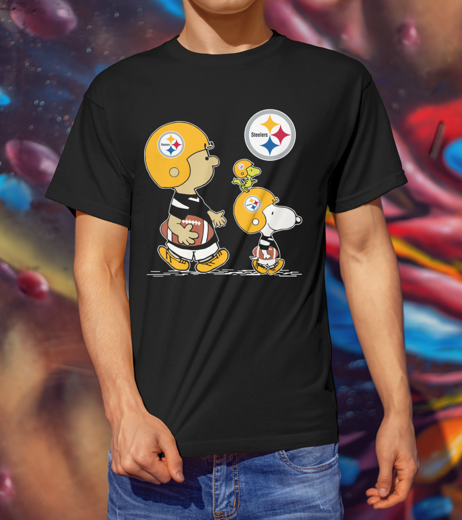 Steelers Snoopy And Peanuts Characters With Football Helmets T-Shirt