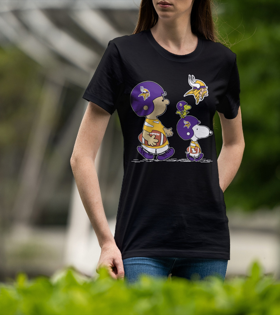 Minnesota Vikings Snoopy And Woodstock Football Team Collaboration T-Shirt