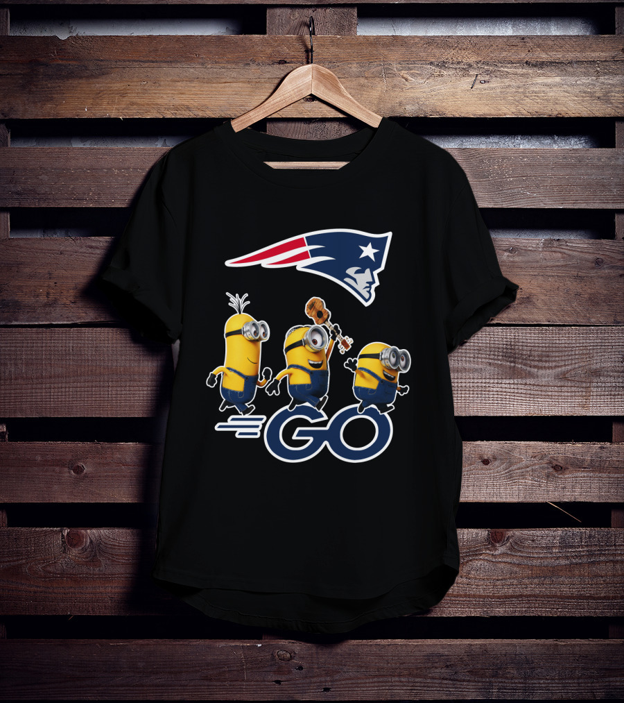 Patriots Logo Minions Go T-Shirt