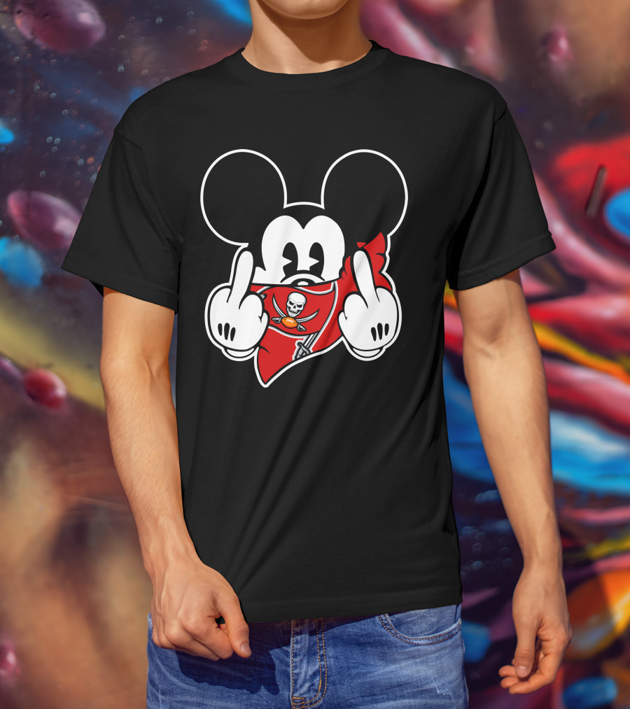 Mickey Mirroring Buccaneers' Bold Salute T-Shirt