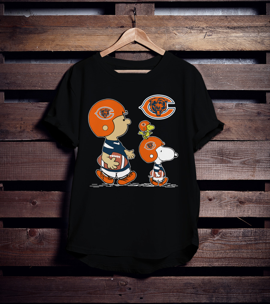 Chicago Bears Snoopy Football Peanuts Characters T-Shirt