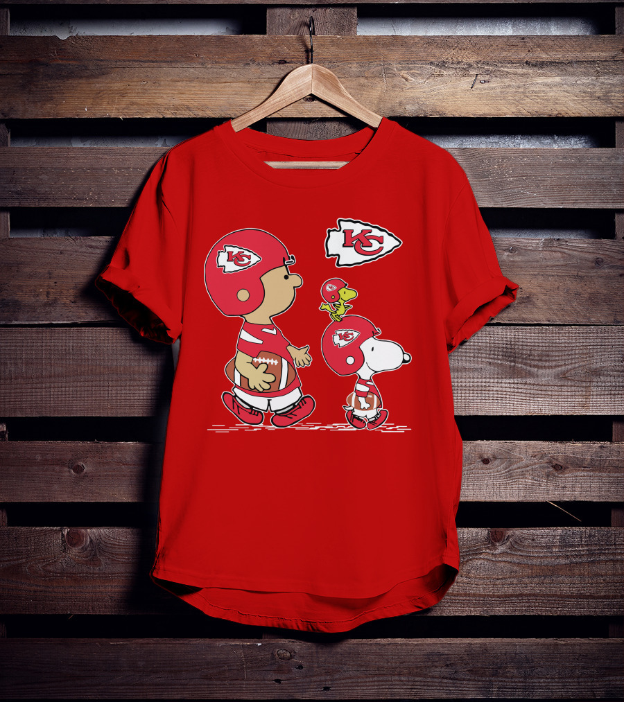 Kansas City Chiefs Snoopy And Woodstock Football Characters T-Shirt